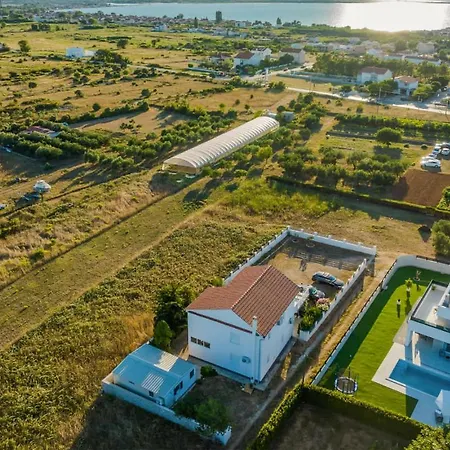 Cozy Home In Vrsi With Wi-Fi *