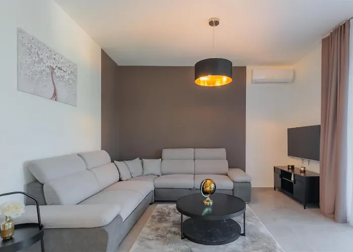 Vikendica Cozy Home In Vrsi With Wi-Fi *